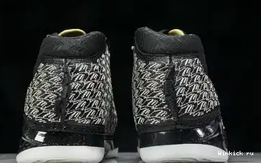 Room Trophy Jordan 23 Black 0512